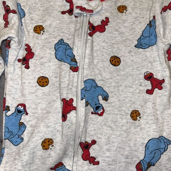 4t snug fit carters Sesame Street footed pajama Elmo and Cookie Monster - Picture 3 of 3